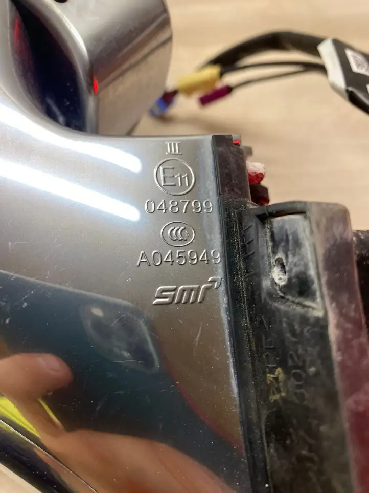 Tesla Model 3 (2017 - 2023) 111078298H Боковое зеркало с электроприводом — фото 2