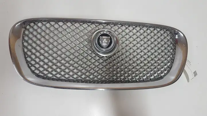 Jaguar XF X250 (2007 - 2015) 8X23018K28AA Верхняя решетка радиатора — фото 4