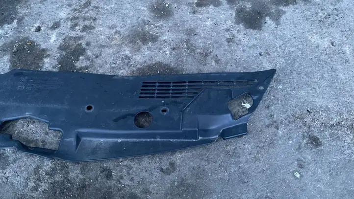 Toyota Corolla Verso AR10 (2004 - 2009) 532890F010 Накладка замка капота — фото 2