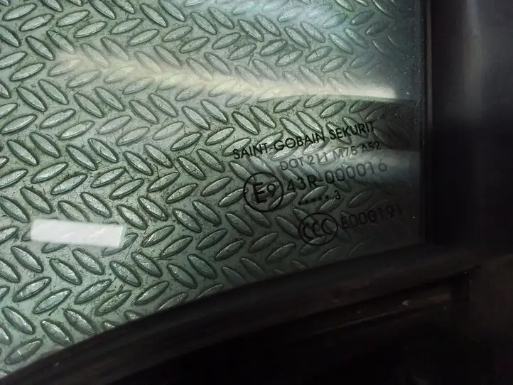 Peugeot Partner (2012 - 2015) 43R000016 Форточка двери — фото 2