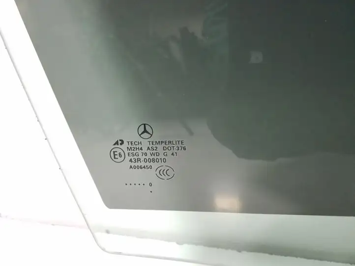 Mercedes-Benz GL X164 (2006 - 2012) A1647251010 Стекло передней двери — фото 2