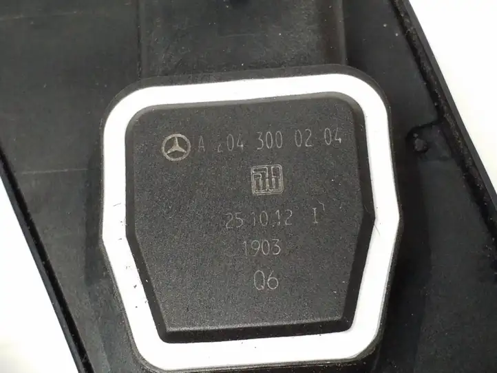 Mercedes-Benz C W204 (2007 - 2014) A2043000204 Педаль акселератора — фото 3