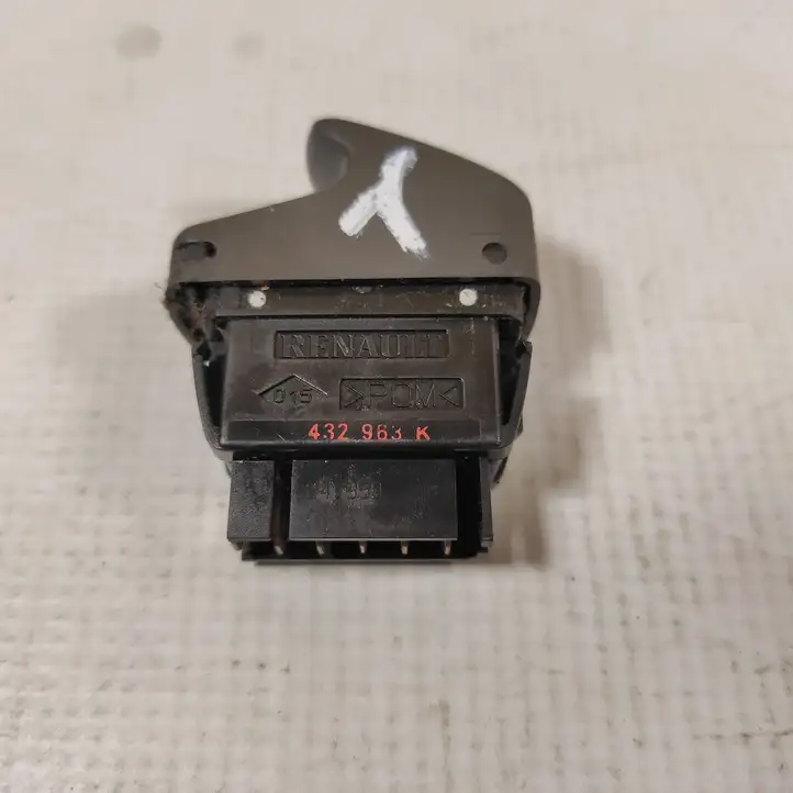Renault Scenic I (1996 - 2003) 432963K Блок кнопок стеклоподъемников — фото 1