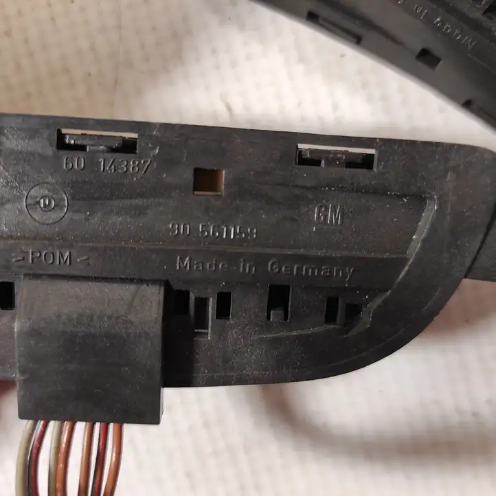 Opel Astra G (1998 - 2004) 90561159 Кнопки на рулевом колесе — фото 2