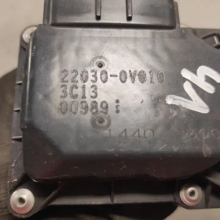 Toyota Camry (2011 - 2017) 220300V010 Дроссельная заслонка — фото 2