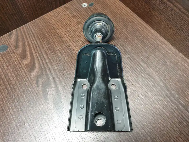 Mercedes-Benz Sprinter W906 (2006 - 2018) 9067601228 Ограничитель задней двери — фото 3