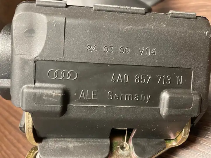 Audi A4 S4 B5 8D (1999 - 2001) 4A0857713N Центральный ремень безопасности — фото 5