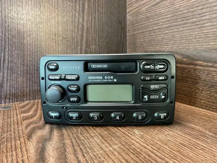 Ford Focus (1998 - 2004) YS4F18K876BA Магнитола / мультимедийная система — фото 1