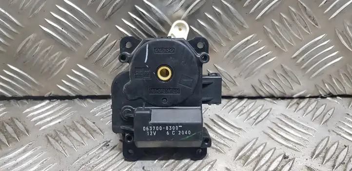 Honda Stream (2000 - 2003) 0637008300 Двигатель задвижки потока воздуха — фото 1