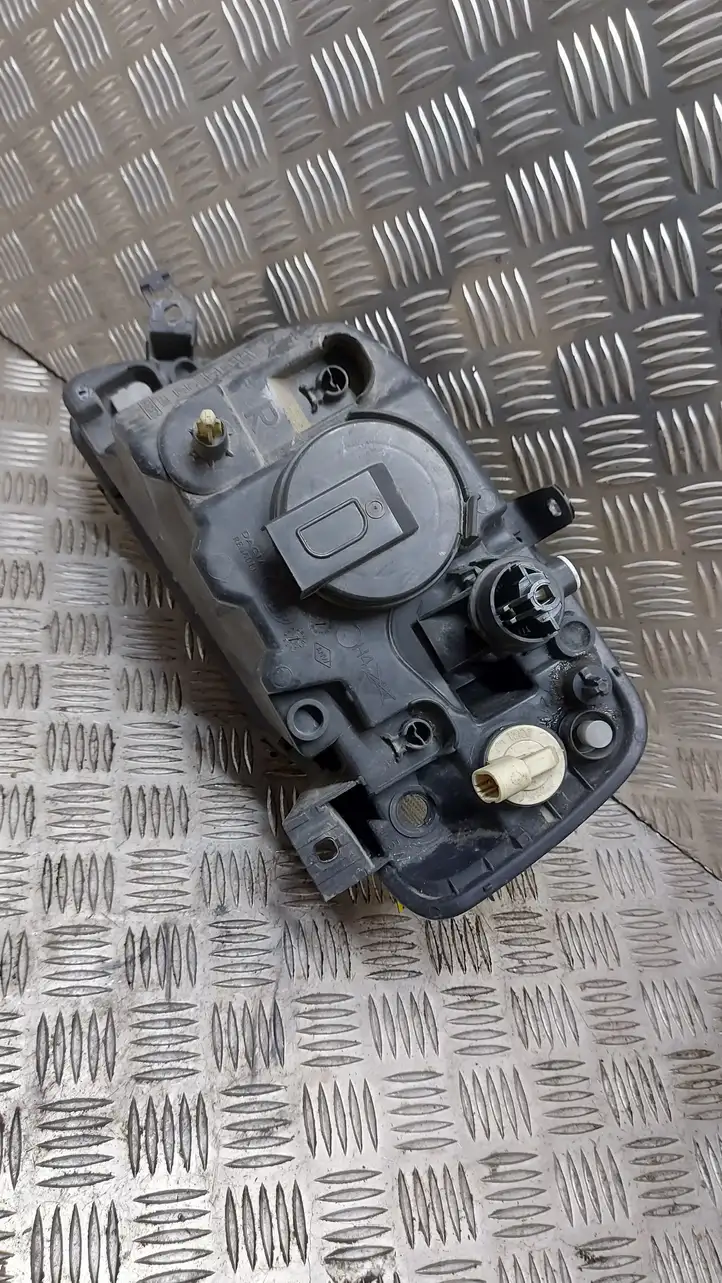 Dacia Logan I (2004 - 2012) 8200211006 Передняя фара — фото 2
