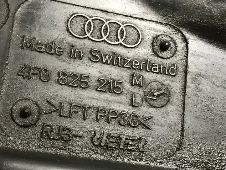 Audi A6 S6 C6 4F (2004 - 2008) 4F0825215M Защита днища задней части — фото 3