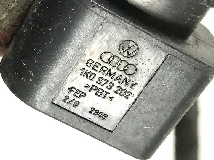 Audi A4 S4 B8 8K (2007 - 2011) 1J0973202 Проводка переднего датчика ABS — фото 6