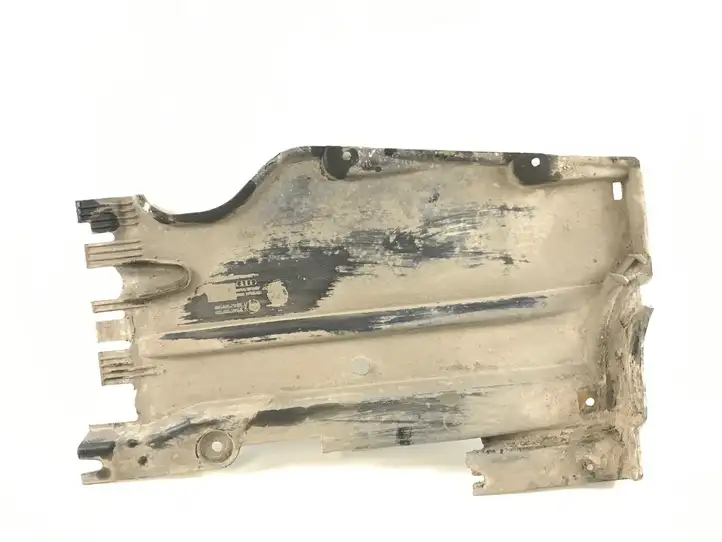 Audi A4 S4 B8 8K (2007 - 2011) 8K0825215H Защита топливного бака — фото 3