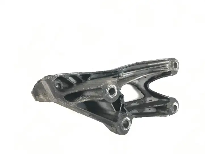 Audi A4 S4 B8 8K (2007 - 2011) 8K0199307AP Кронштейн двигателя — фото 2
