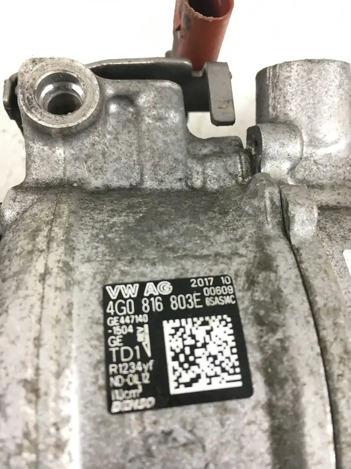 Audi A6 C7 (2014 - 2018) 4G0816803E Компрессор (насос) кондиционера воздуха — фото 2