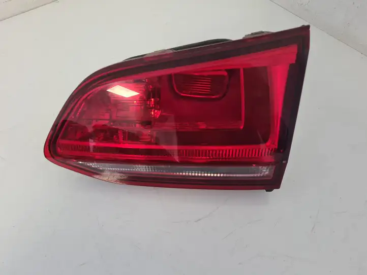 Volkswagen Golf VII (2013 - 2019) 5G9945094D Задний фонарь в крышке багажника — фото 1