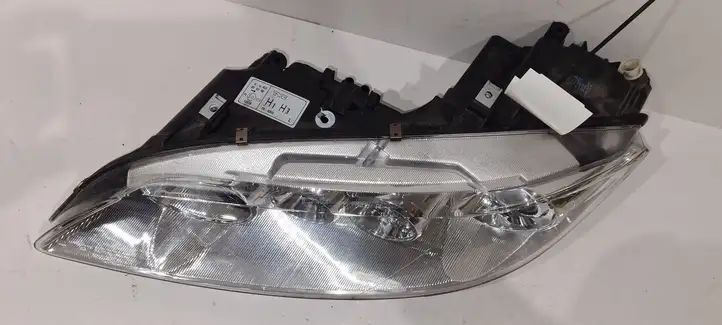 Mazda 6 (2002 - 2005) Передняя фара — фото 3