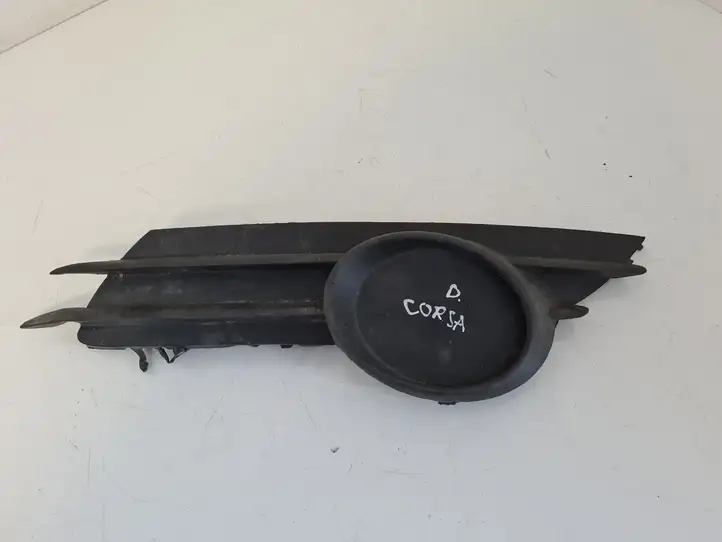 Opel Corsa D (2006 - 2010) 475498858 Решетка противотуманной фары — фото 1