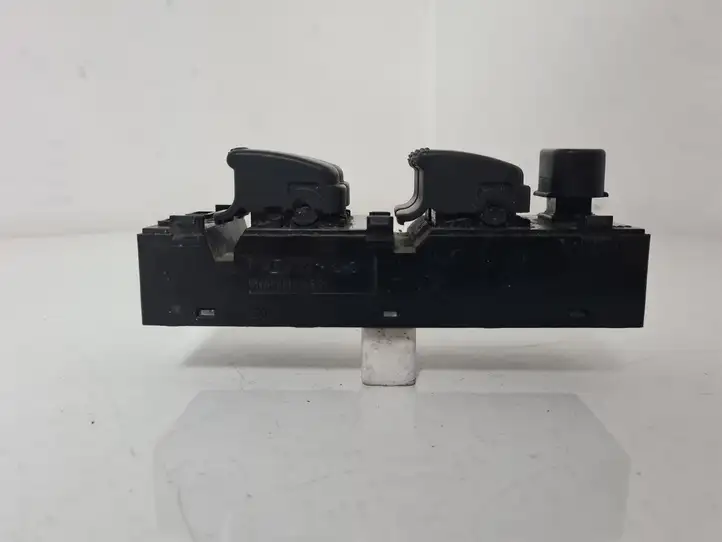 Hyundai Getz (2005 - 2011) 3274901000 Блок кнопок стеклоподъемников — фото 2