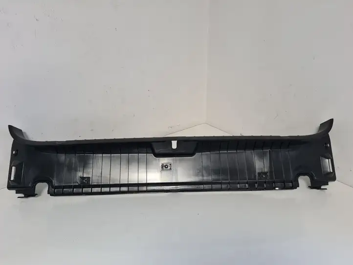 BMW 3 E46 (1998 - 2005) 51478252735 Отделка порога багажника — фото 3