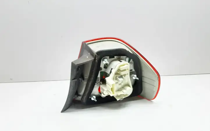 BMW 3 E90 E91 (2005 - 2012) 7154153 Задний фонарь в кузове — фото 2