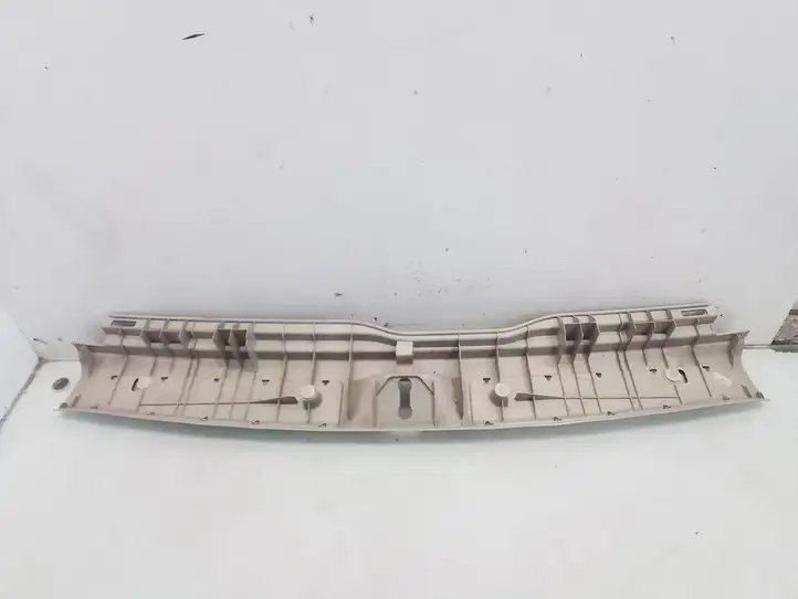 Toyota Avensis T250 (2003 - 2006) 5838705090 Отделка порога багажника — фото 3