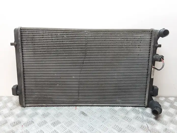 Skoda Octavia Mk1 (1U) (1996 - 2004) 1J0121253AD Радиатор охлаждающей жидкости двигателя — фото 1