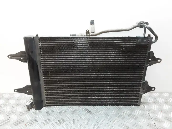 Seat Ibiza III (6L) (2002 - 2008) 6Q0820411E Радиатор кондиционера — фото 1