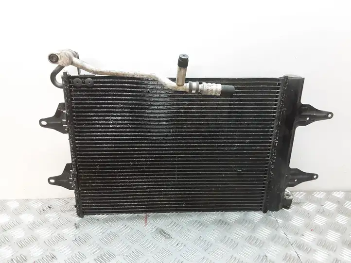 Seat Ibiza III (6L) (2002 - 2008) 6Q0820411E Радиатор кондиционера — фото 2