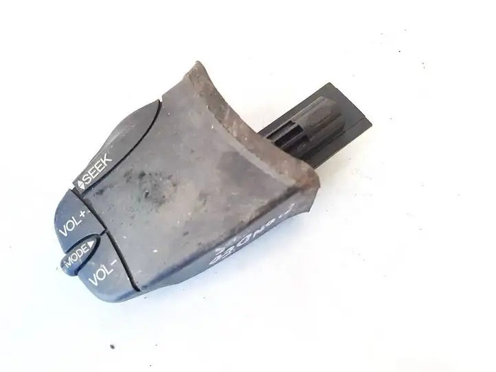 Ford Mondeo Mk III (2000 - 2007) 98ab14k147ad Кнопки на рулевом колесе — фото 1