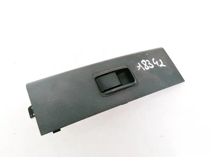 Toyota Corolla Verso AR10 (2004 - 2009) 742310F030 Блок кнопок стеклоподъемников — фото 1
