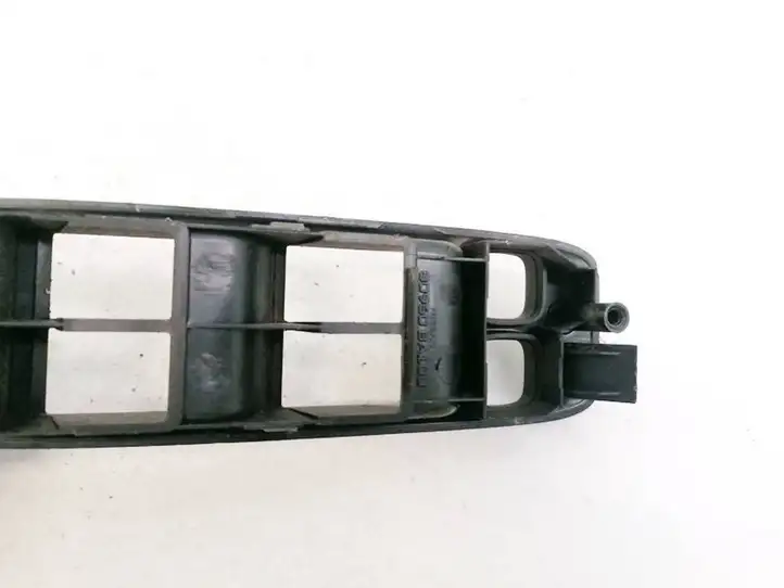 Nissan Primera (2001 - 2008) 80960BA100 Накладка кнопки стеклоподъемника — фото 2