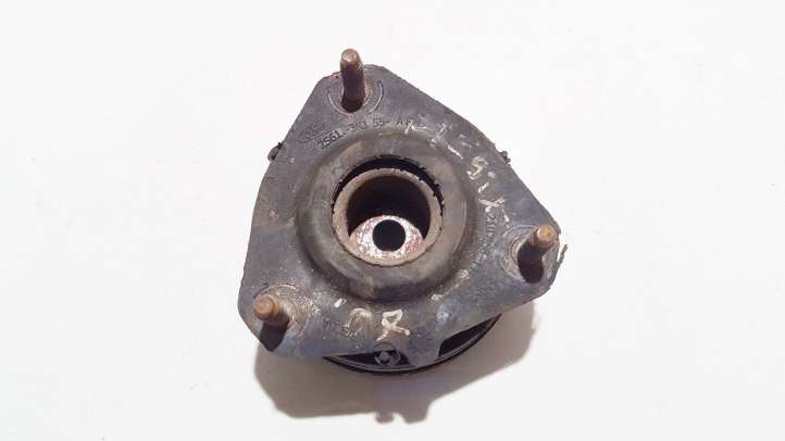Ford Fiesta (2000 - 2005)  2s613k155af Опора пружины (верхняя)
