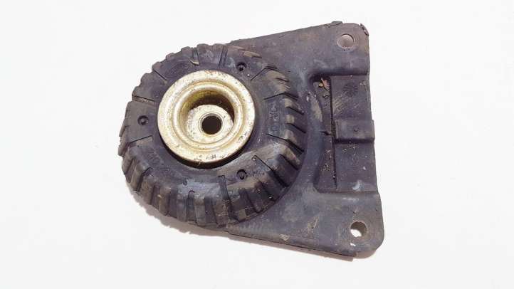 Ford Mondeo Mk III (2000 - 2007)  1s7118198ah Опора пружины (верхняя)