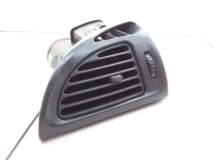 Citroen C5 (2001 - 2004) 963261667A Боковой воздушный дефлектор — фото 1