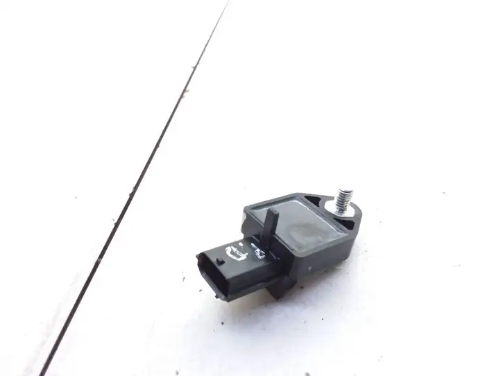 Toyota Corolla Verso AR10 (2004 - 2009) 8983105010 Датчик удара SRS — фото 2