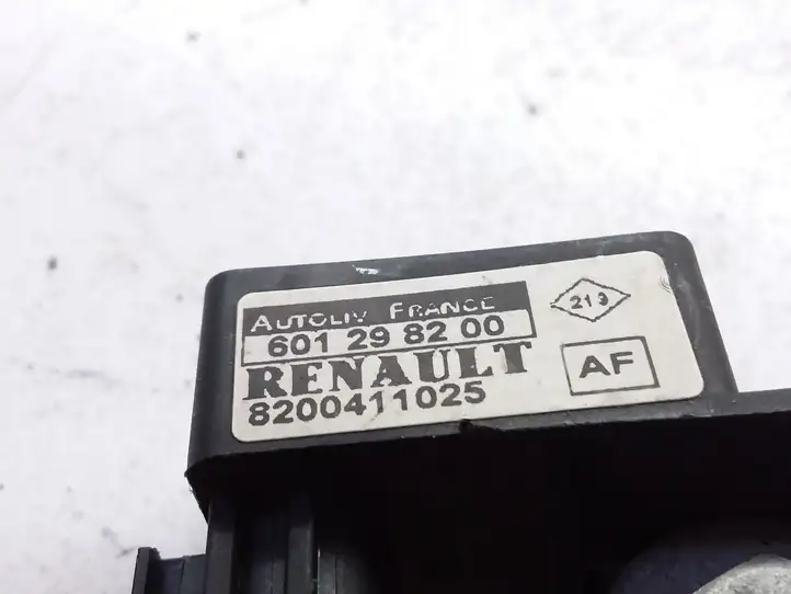 Renault Scenic II - Grand scenic II (2003 - 2006) 8200411025 Датчик удара SRS — фото 4