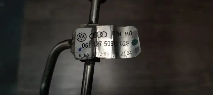 Audi A6 S6 C6 4F (2004 - 2008) 06E127509G Трубка топливной системы — фото 4