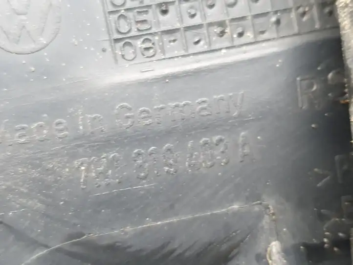 Volkswagen Transporter - Caravelle T5 (2003 - 2009) 7H1819403A Жабо стеклоочистителей — фото 2