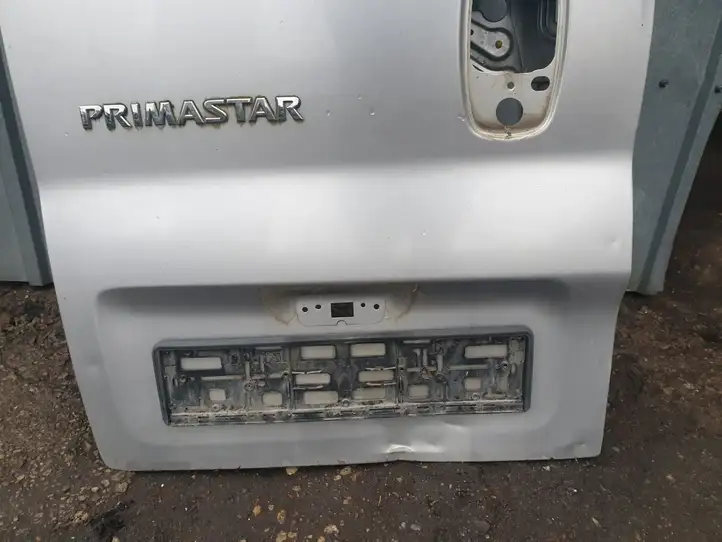 Nissan Primera (2001 - 2008) K010000QAA Багажная дверь — фото 3