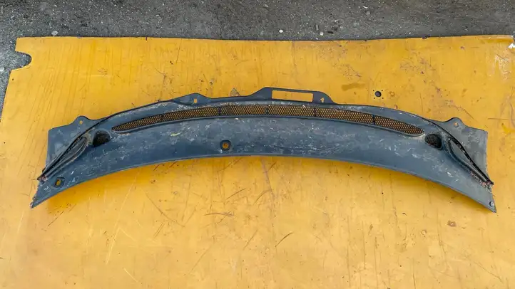 Volvo S60 (2000 - 2004) 9190000 Жабо стеклоочистителей — фото 1