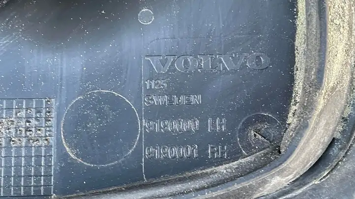 Volvo S60 (2000 - 2004) 9190000 Жабо стеклоочистителей — фото 6