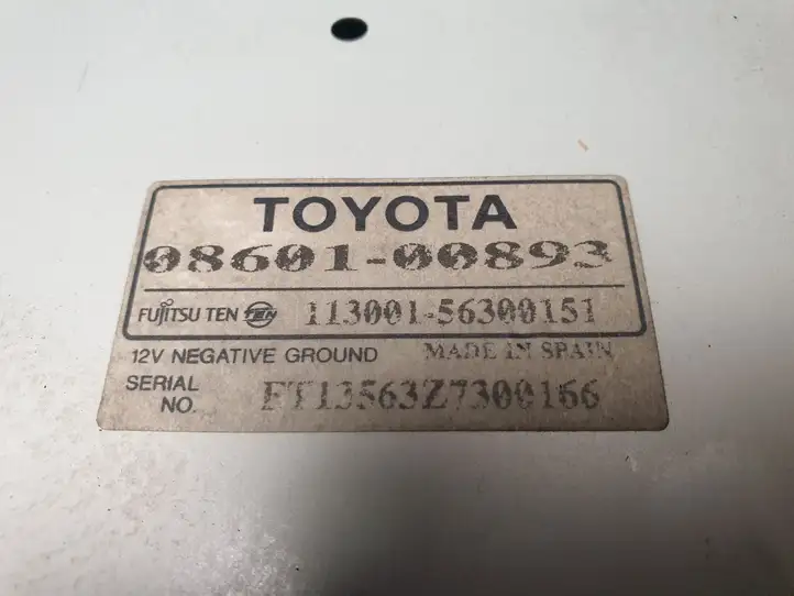 Toyota Yaris (1999 - 2003) 0860100893 Магнитола / мультимедийная система — фото 5