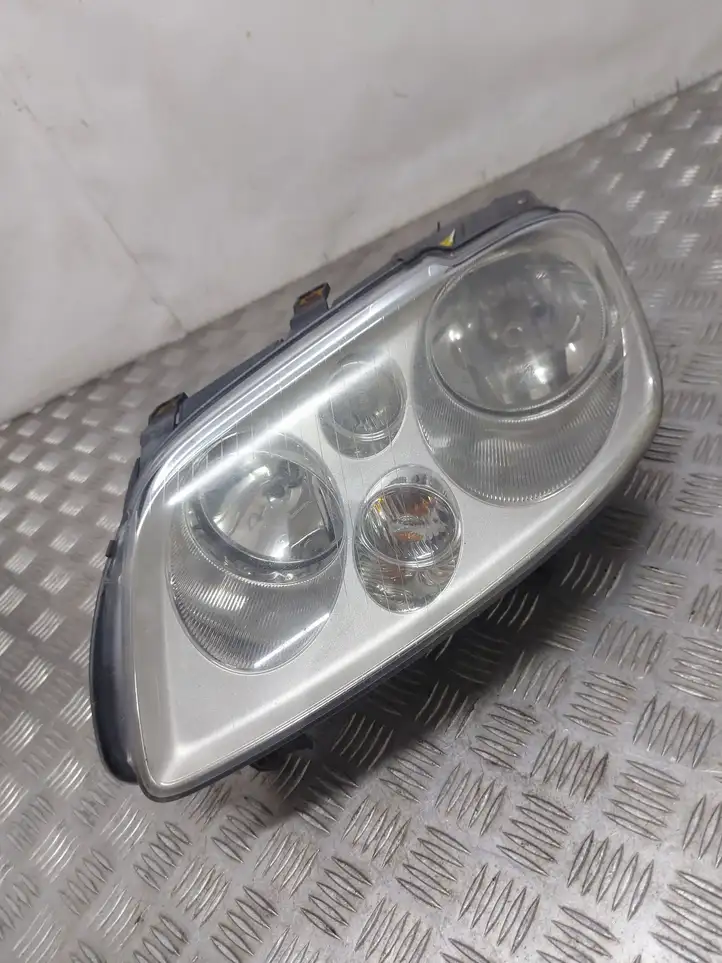 Volkswagen Touran I (2003 - 2010) 0301205201 Передняя фара — фото 1