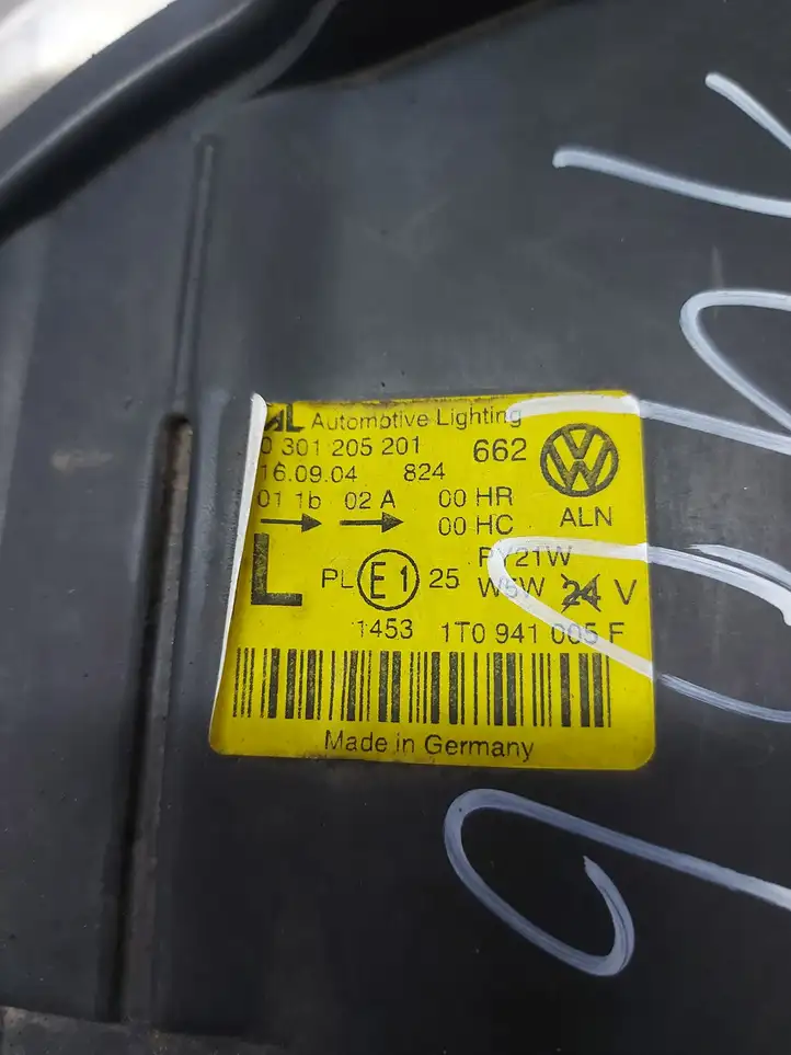 Volkswagen Touran I (2003 - 2010) 0301205201 Передняя фара — фото 7
