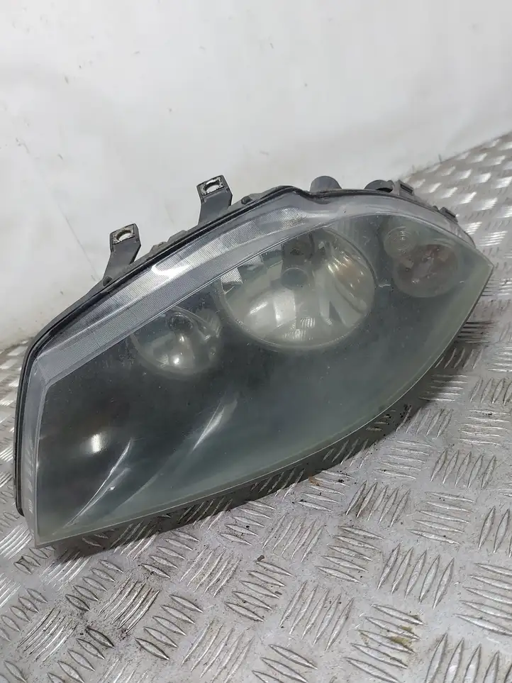 Seat Ibiza II (6k) (1999 - 2002) 6L1941035A Передняя фара — фото 1