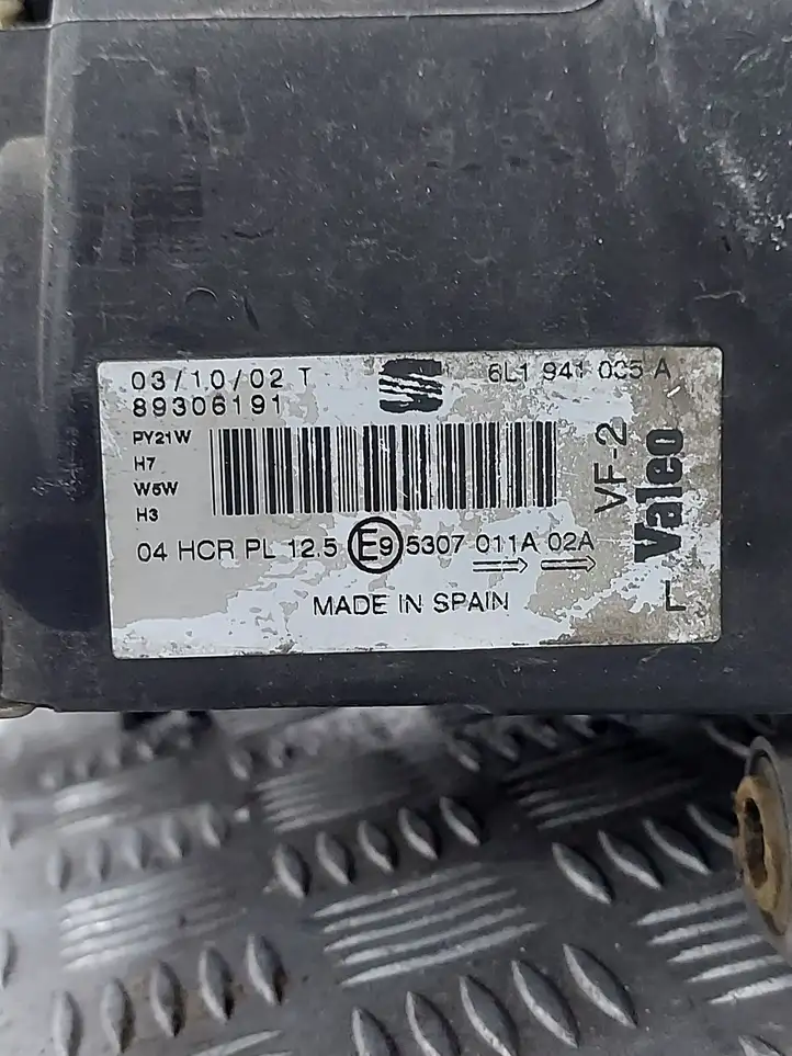 Seat Ibiza II (6k) (1999 - 2002) 6L1941035A Передняя фара — фото 7