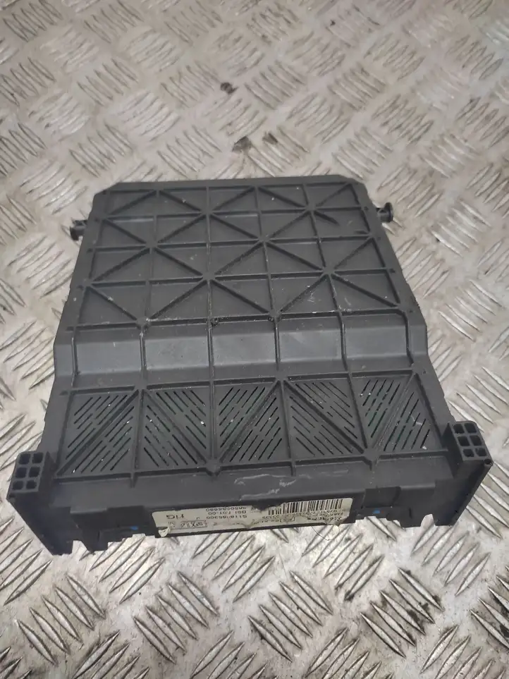 Citroen C3 (2002 - 2009) S118085300 Модуль комфорта — фото 2