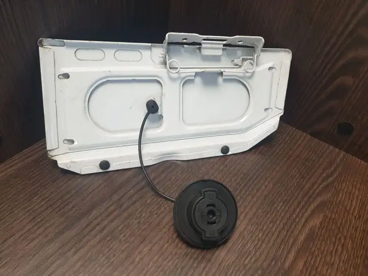 Mercedes-Benz Sprinter W906 (2006 - 2018) A0004705805001 Крышка топливного бака — фото 1