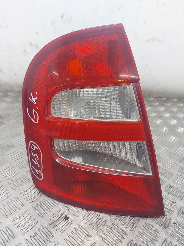 Skoda Fabia Mk1 (6Y) (1999 - 2007) ZSB6Y6945095B Задний фонарь в кузове — фото 1